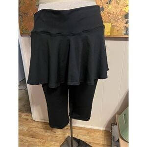RARE Dear Sparkle Black Plus Size Cropped Skirted Yoga Leggings With Audio Pocke